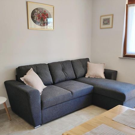 Apartment Jelena Fazana Exterior photo